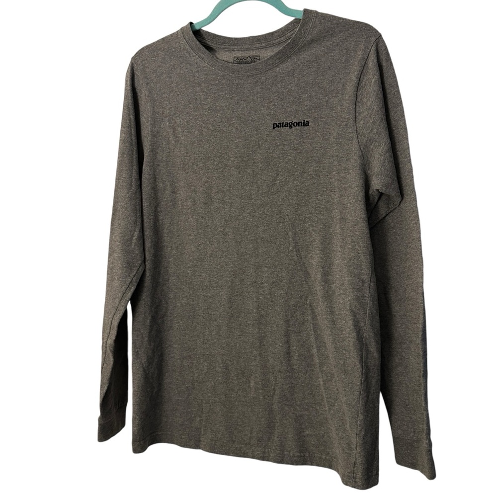 Patagonia men’s P-6 logo responsibili-tee size small. Long sleeves, gray - Picture 3 of 10